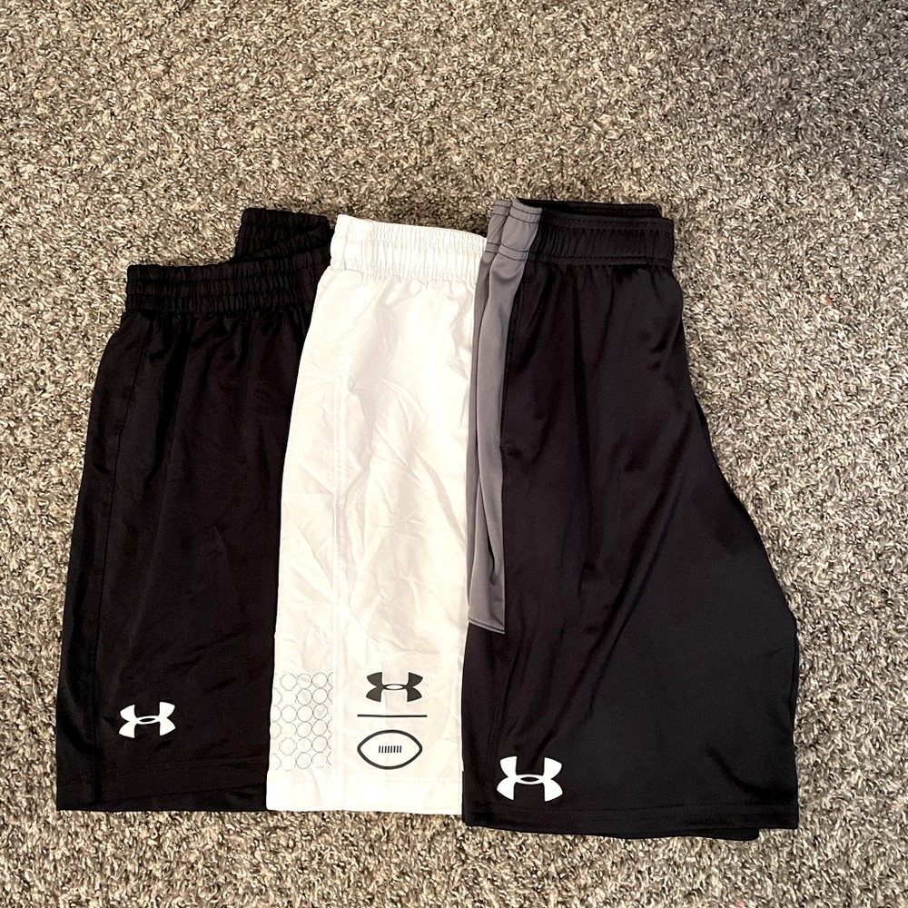 LIKE NEW Boys YMD UNDER ARMOUR SHORTS